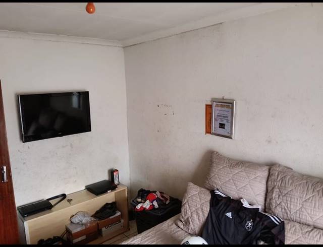 3 BEDROOM HOUSE FOR SALE IN JABAVU